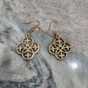 Elegant Vintage-Inspired Gold Filigree Earrings - 1 inch